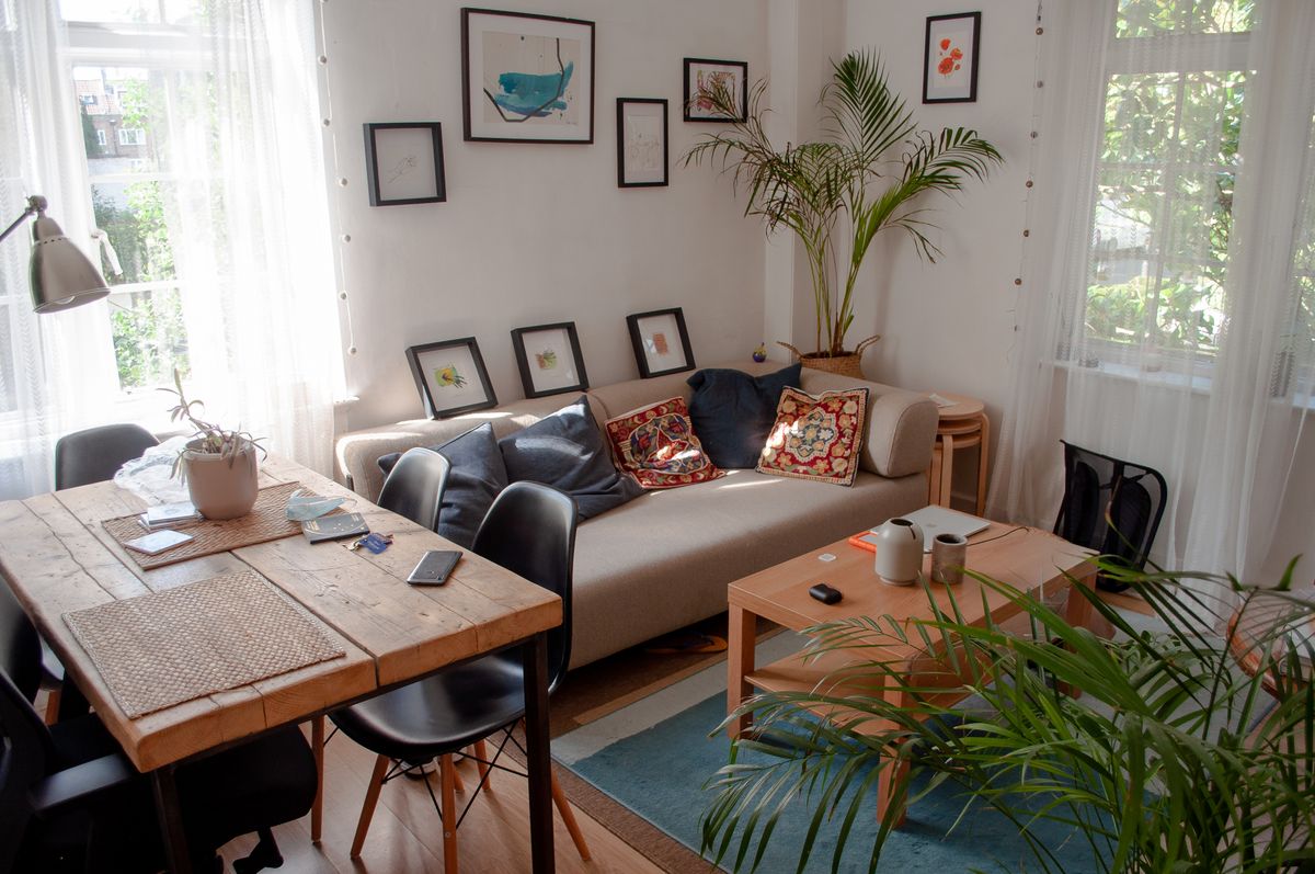 London family living room — Flexible family living